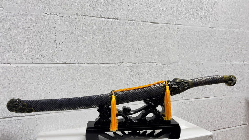 SNAKE SWORD LONG WITH STAND